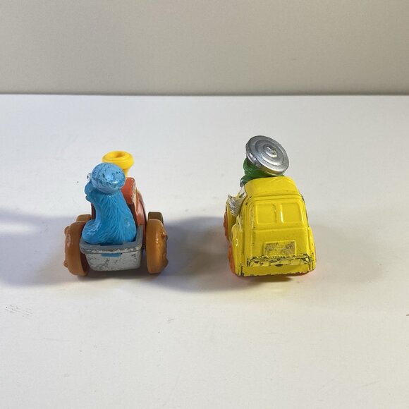 Hasbro Sesame Street Diecast Cars - 1981 to 1982 Lot of 2 Grouch Cookie Monster - Picture 2 of 8